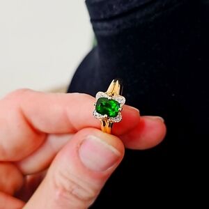 Lovely and simple 14k ring with Chrome Diopside